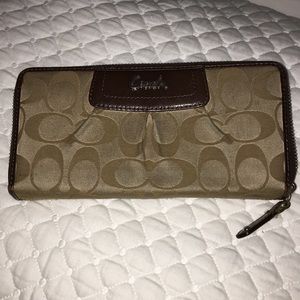 Coach wallet